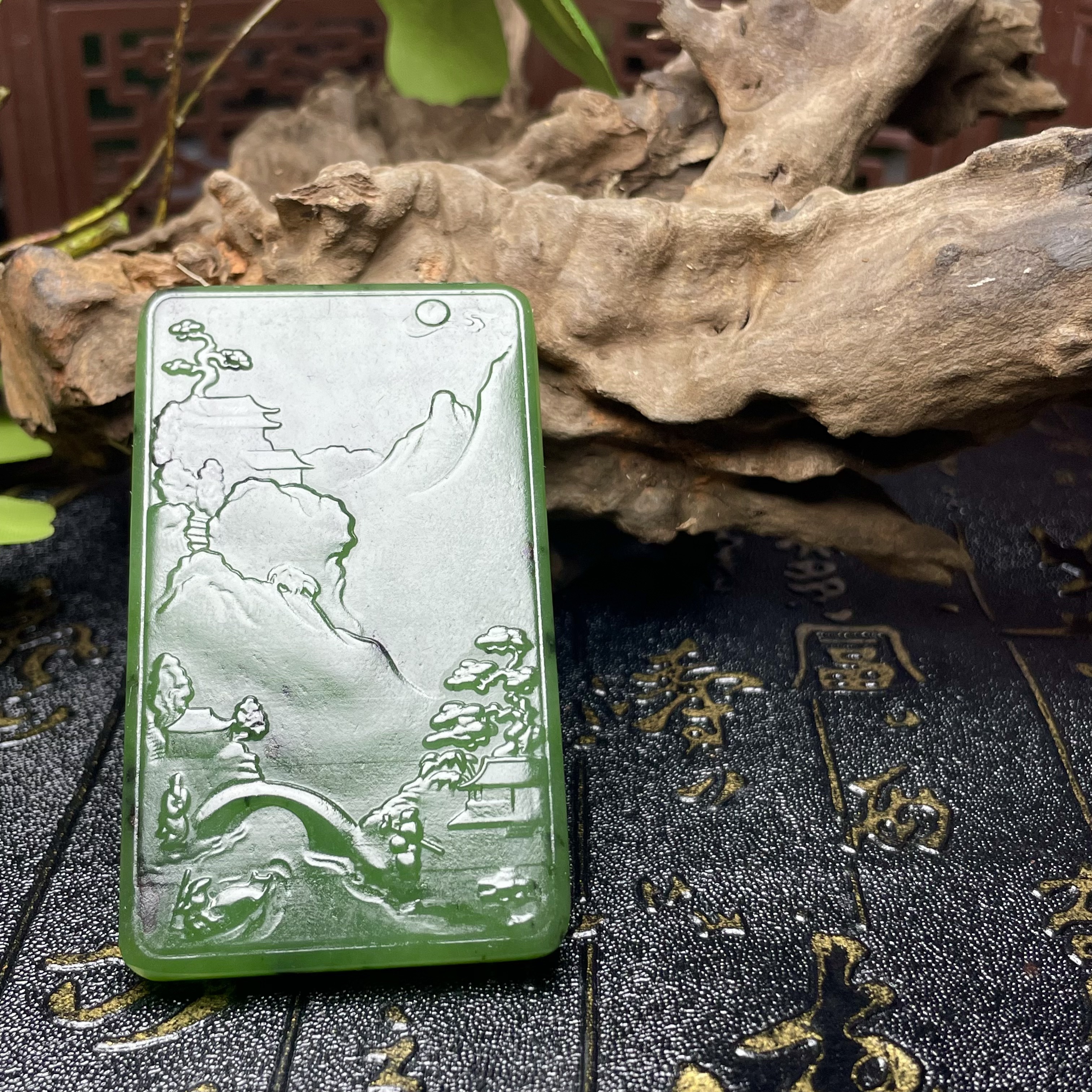 和田玉碧玉山水观音吊坠挂件 菠菜绿俄碧玉老坑老料辣绿色