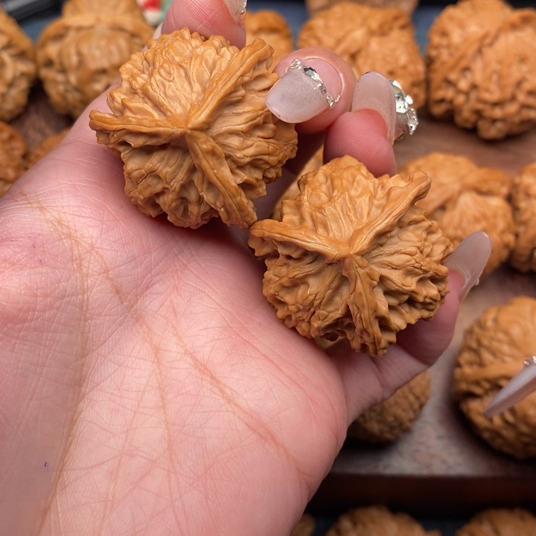 文玩核桃把件骆***人全品盘山奔37