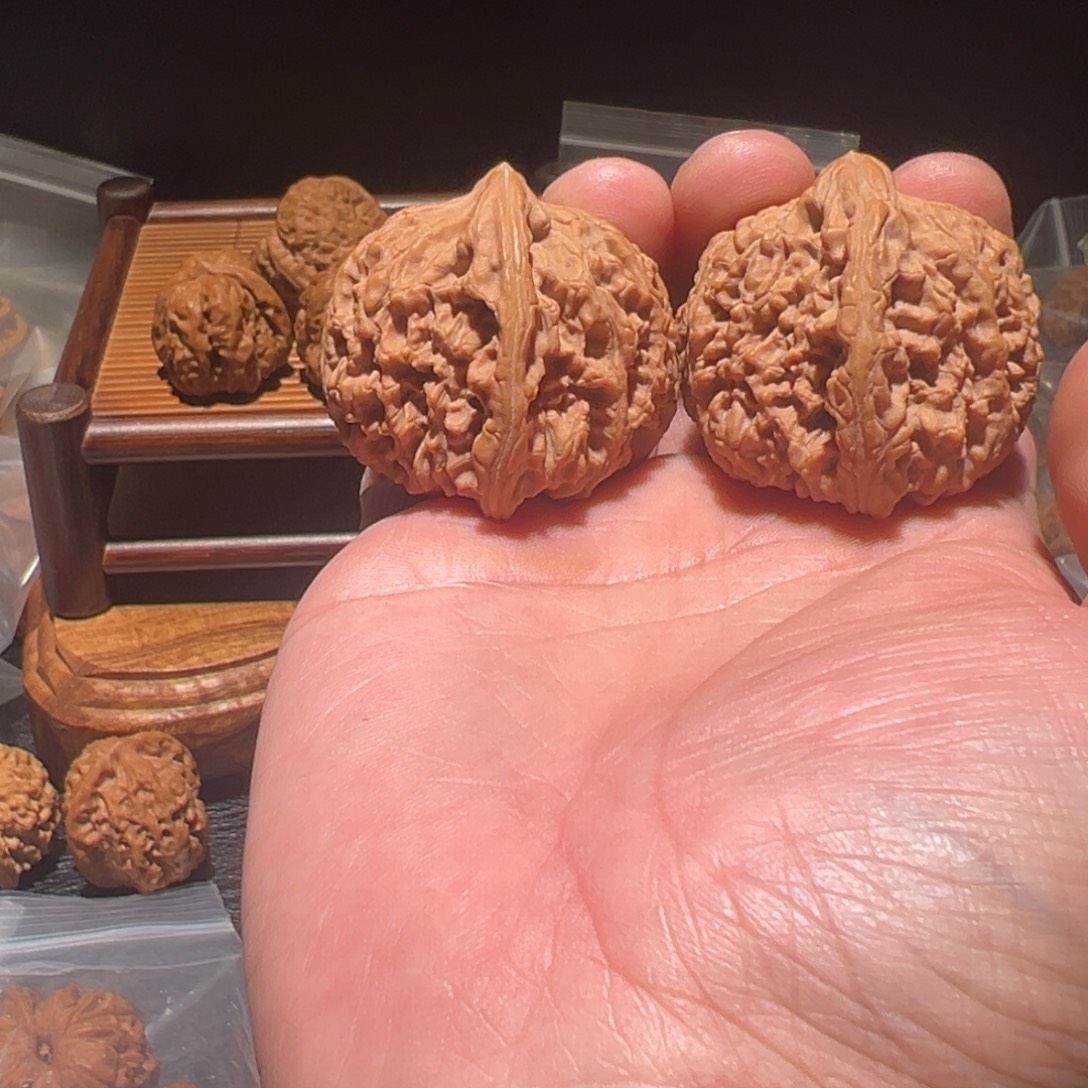 文玩核桃吊坠全品逐鹿南疆