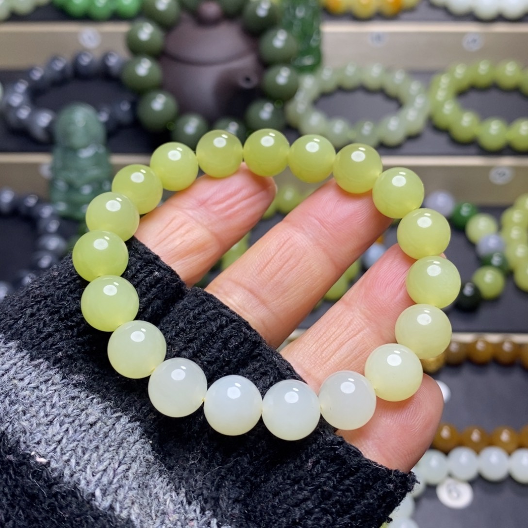 和田玉未镶嵌手串