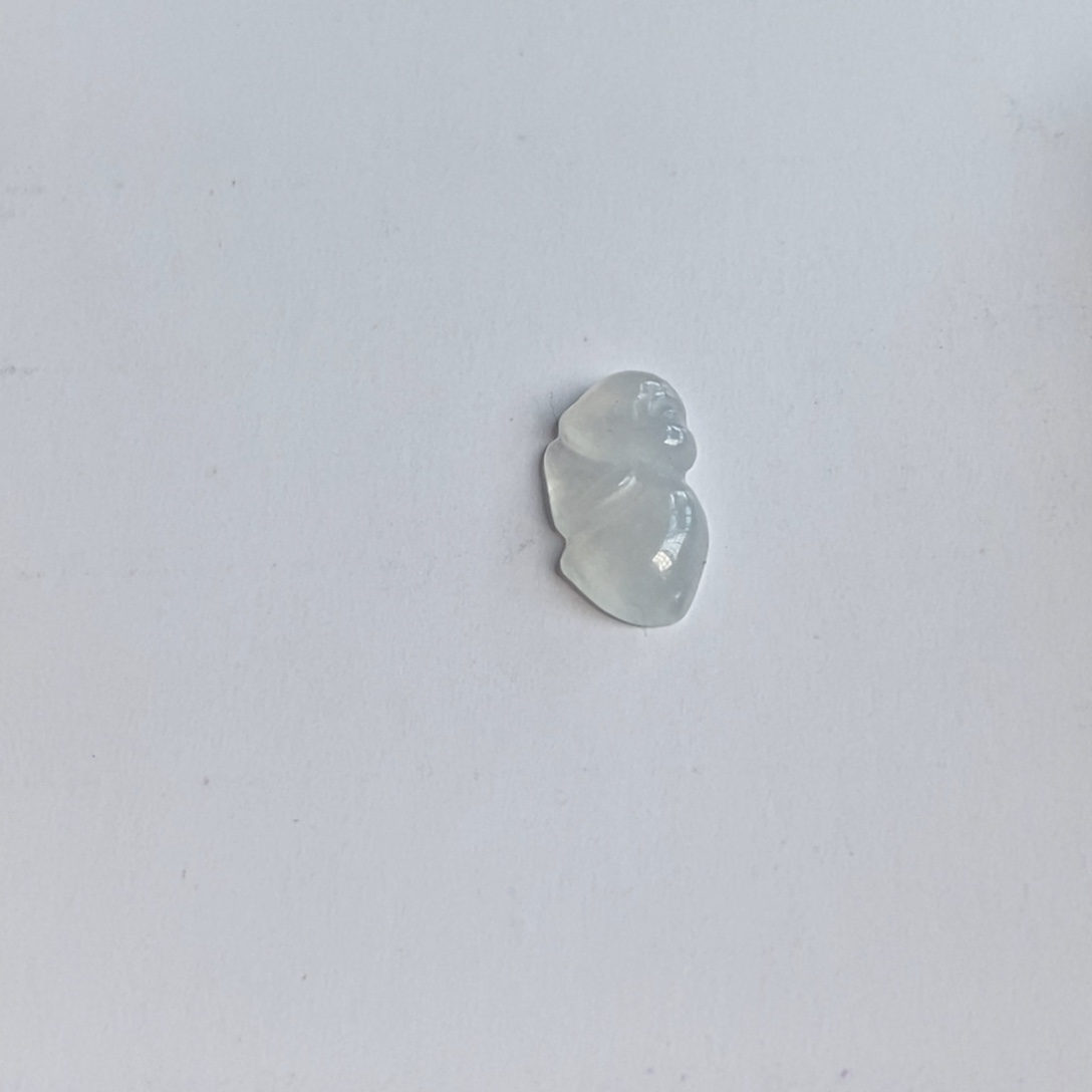 翡翠未镶嵌颈饰            4