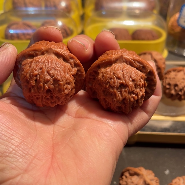 文玩核桃把件全品血麒麟44