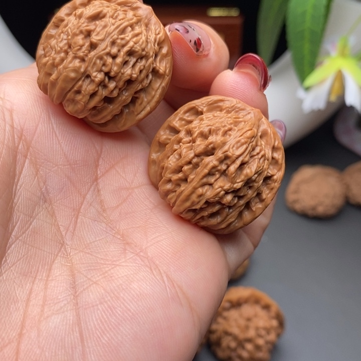 文玩核桃把件四座楼手捻儿