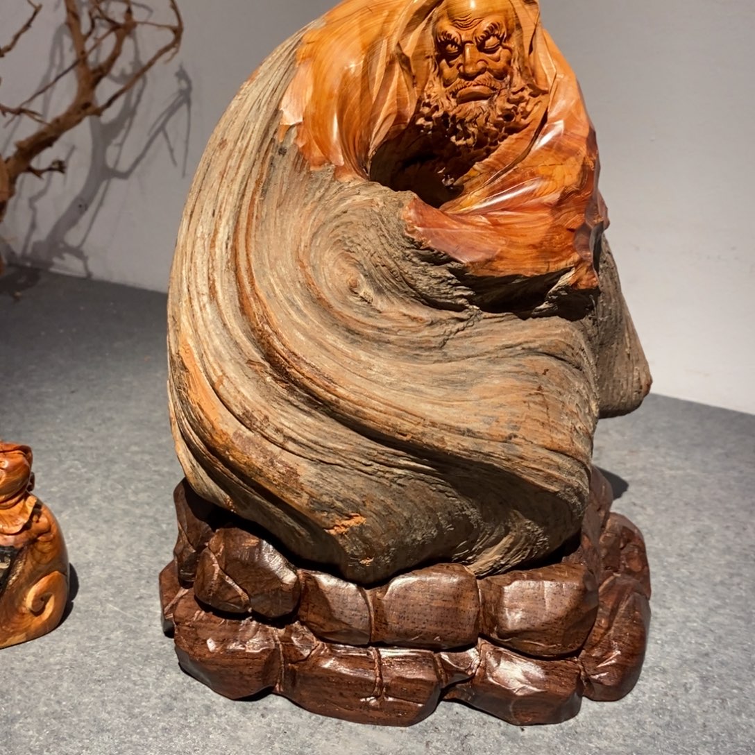 旗***旋木崖柏达摩摆件清刀