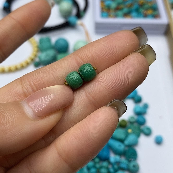 绿松石未镶嵌珠宝奇石