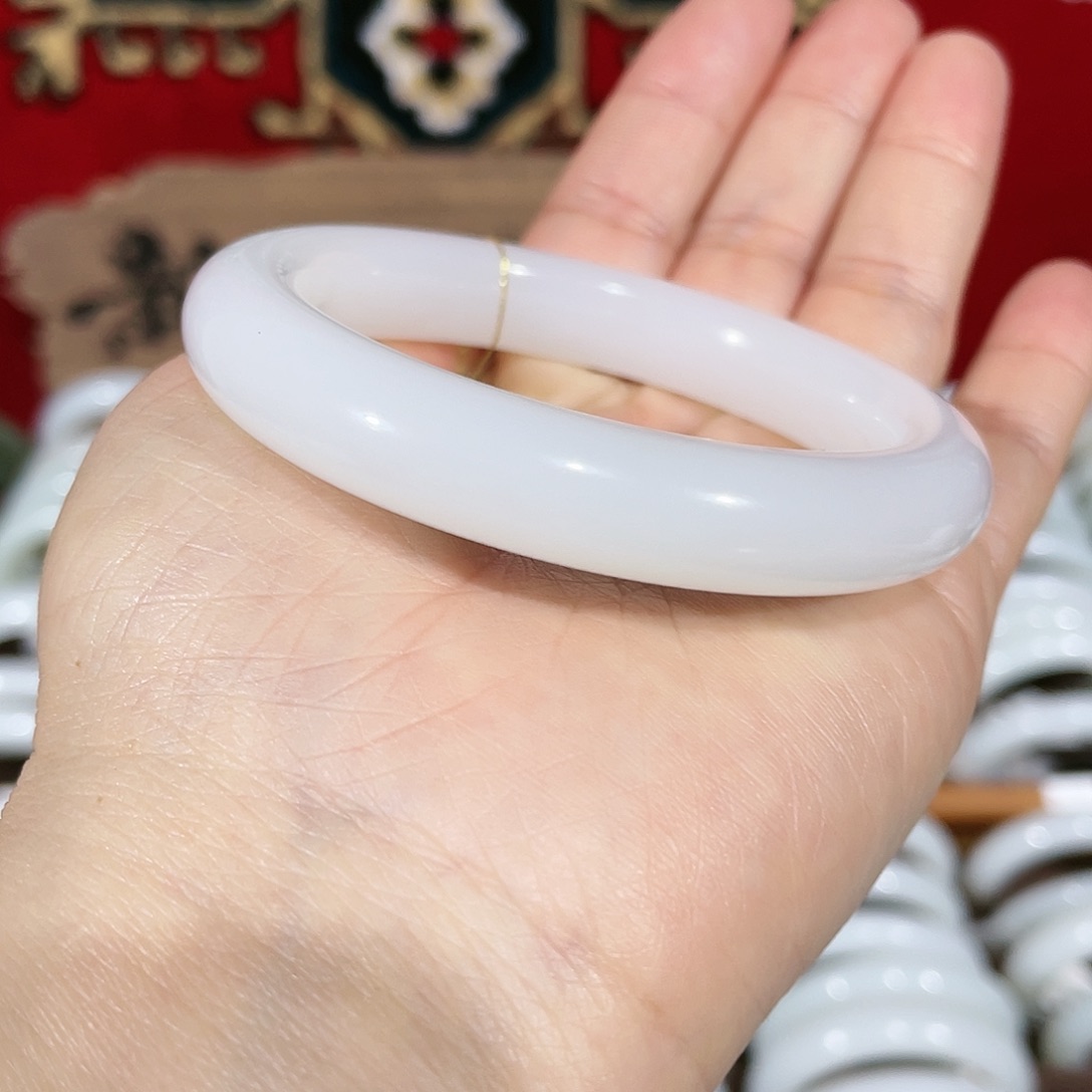 和田玉手镯未镶嵌和田玉羊脂玉手镯