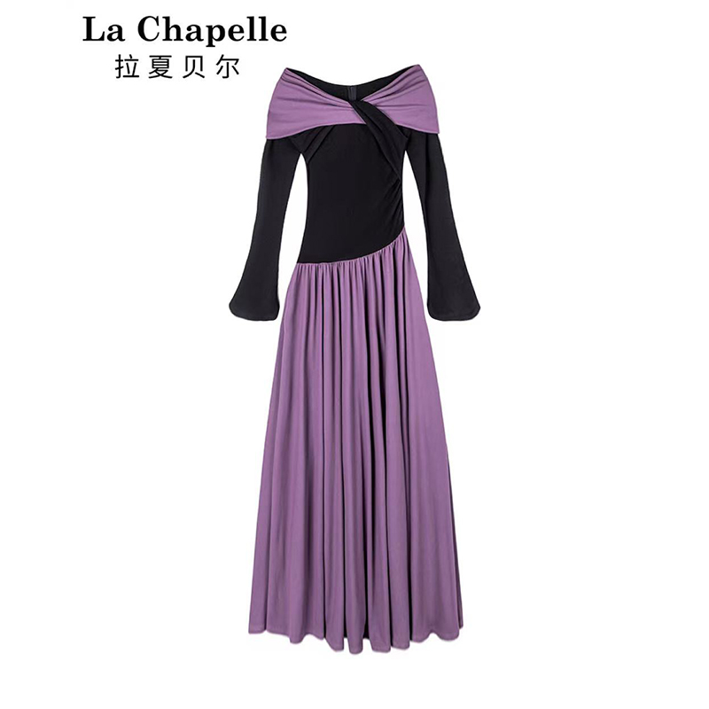 【拉夏贝尔】莺尾花-011 大码秋冬季一字领长袖连衣裙（DMQ8152）