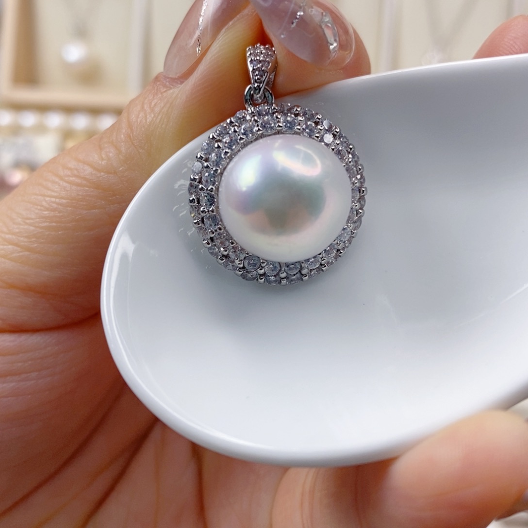 淡水珍珠吊坠(赠链)合金