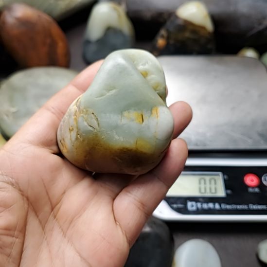 和田玉（糖玉）未镶嵌挂件