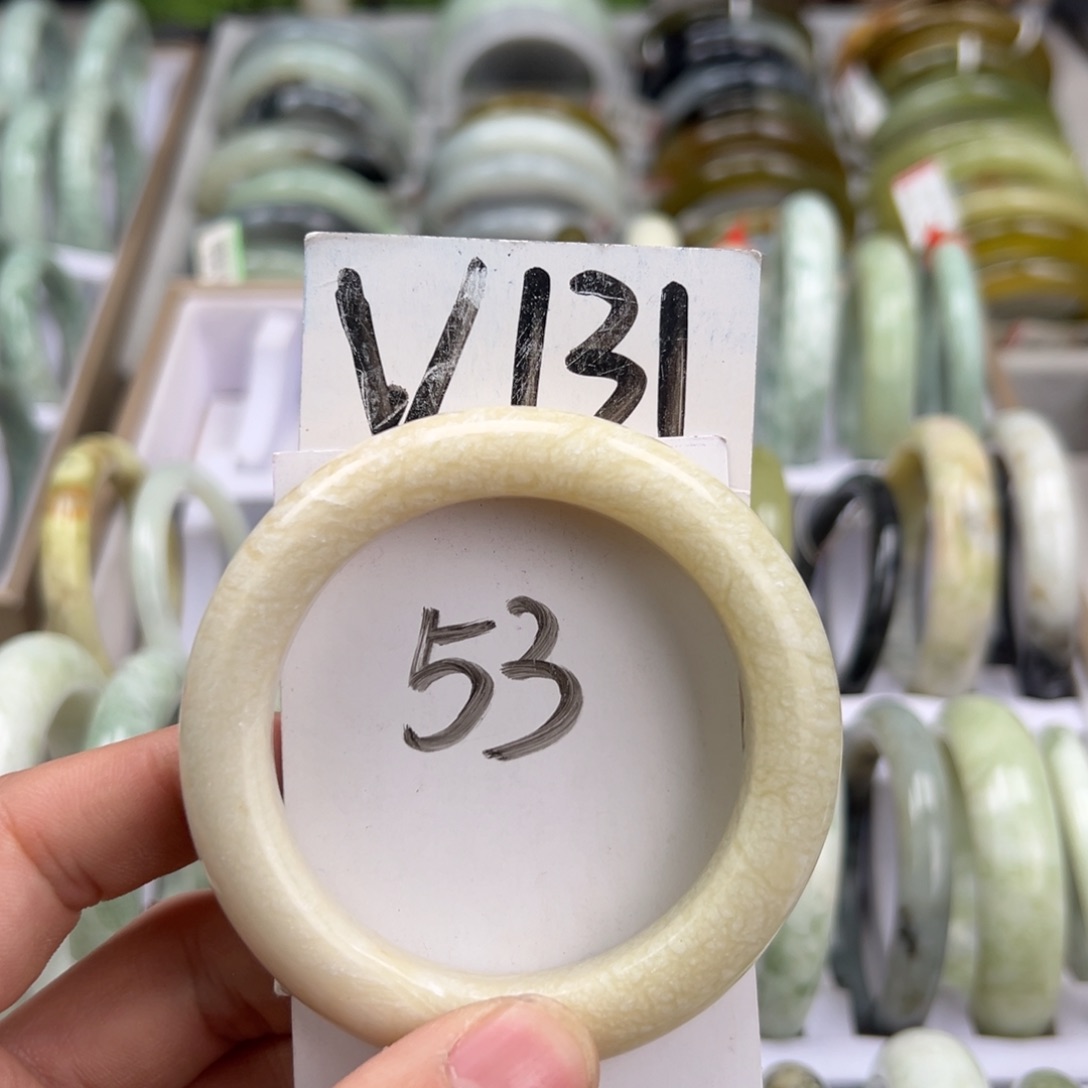 岫玉手镯未镶嵌天然岫玉微瑕