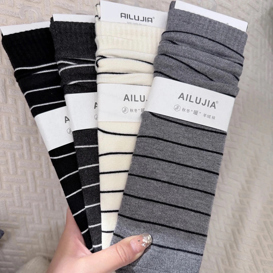 6805 秋冬暖羊绒袜 韩系条纹羊绒堆堆袜
