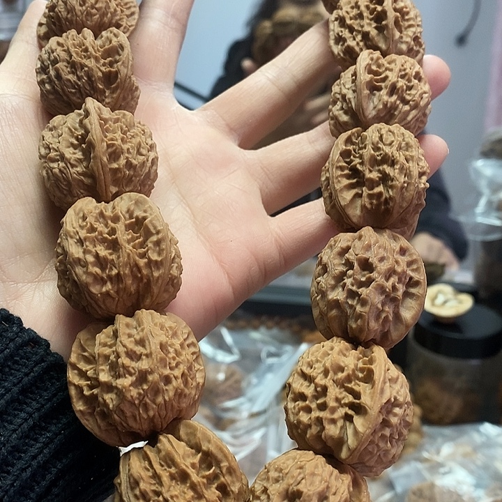 文玩核桃把件32.5蜡皮乾隆磨手持