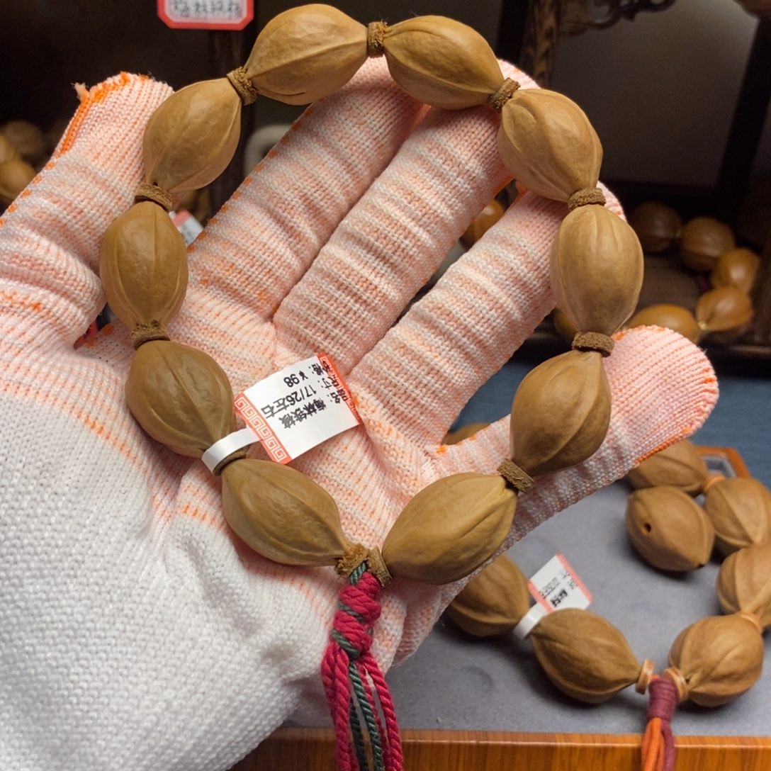 手串/手链橄榄核梅林铁17/26左右