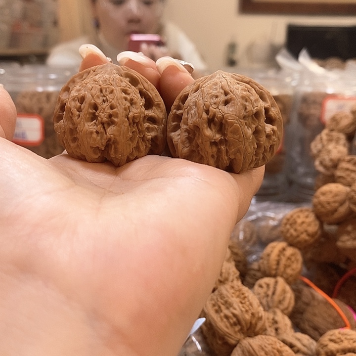 文玩核桃吊坠38龙洞峪有水尖