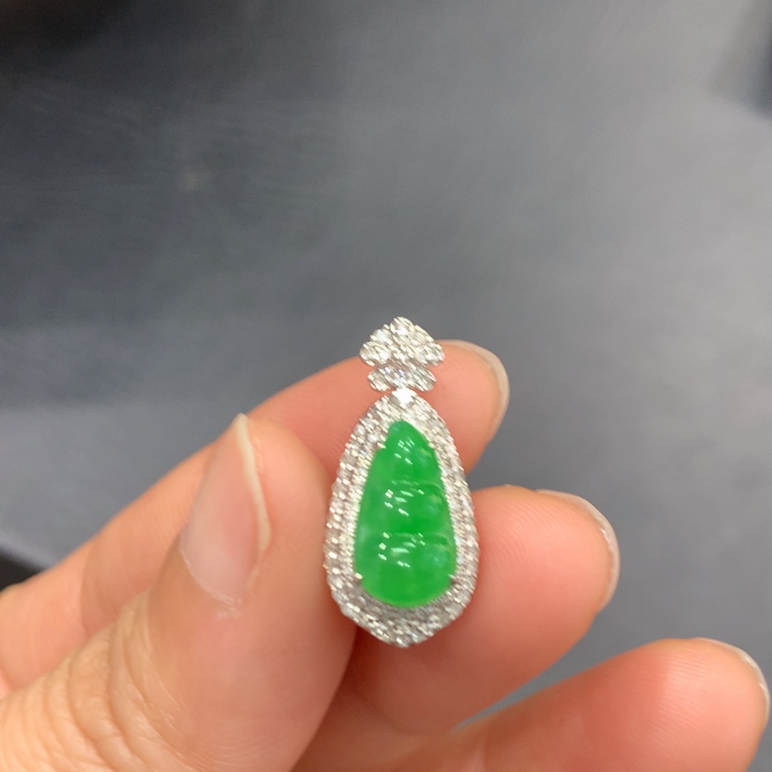 翡翠18K金镶嵌吊坠(不含链)