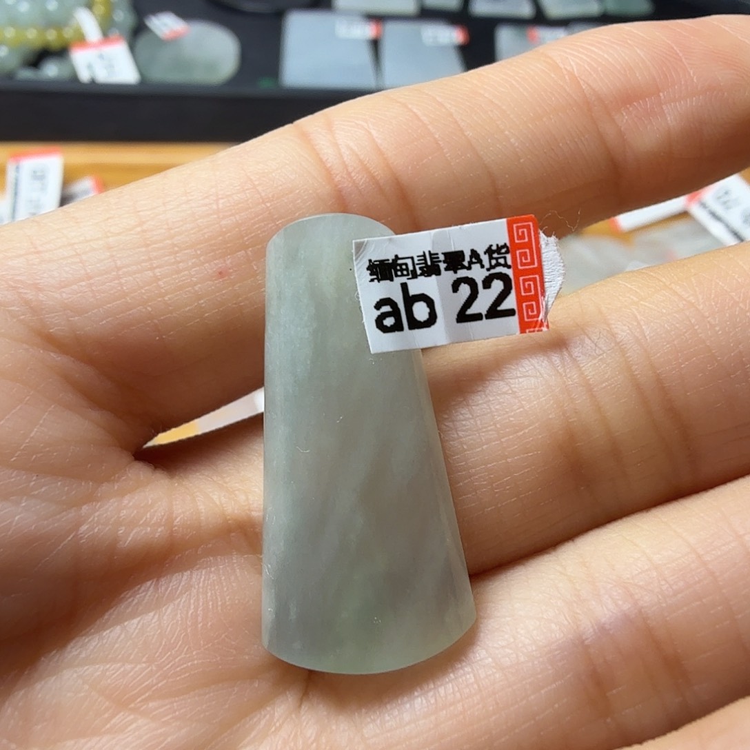 翡翠未镶嵌颈饰天然缅甸翡翠A货