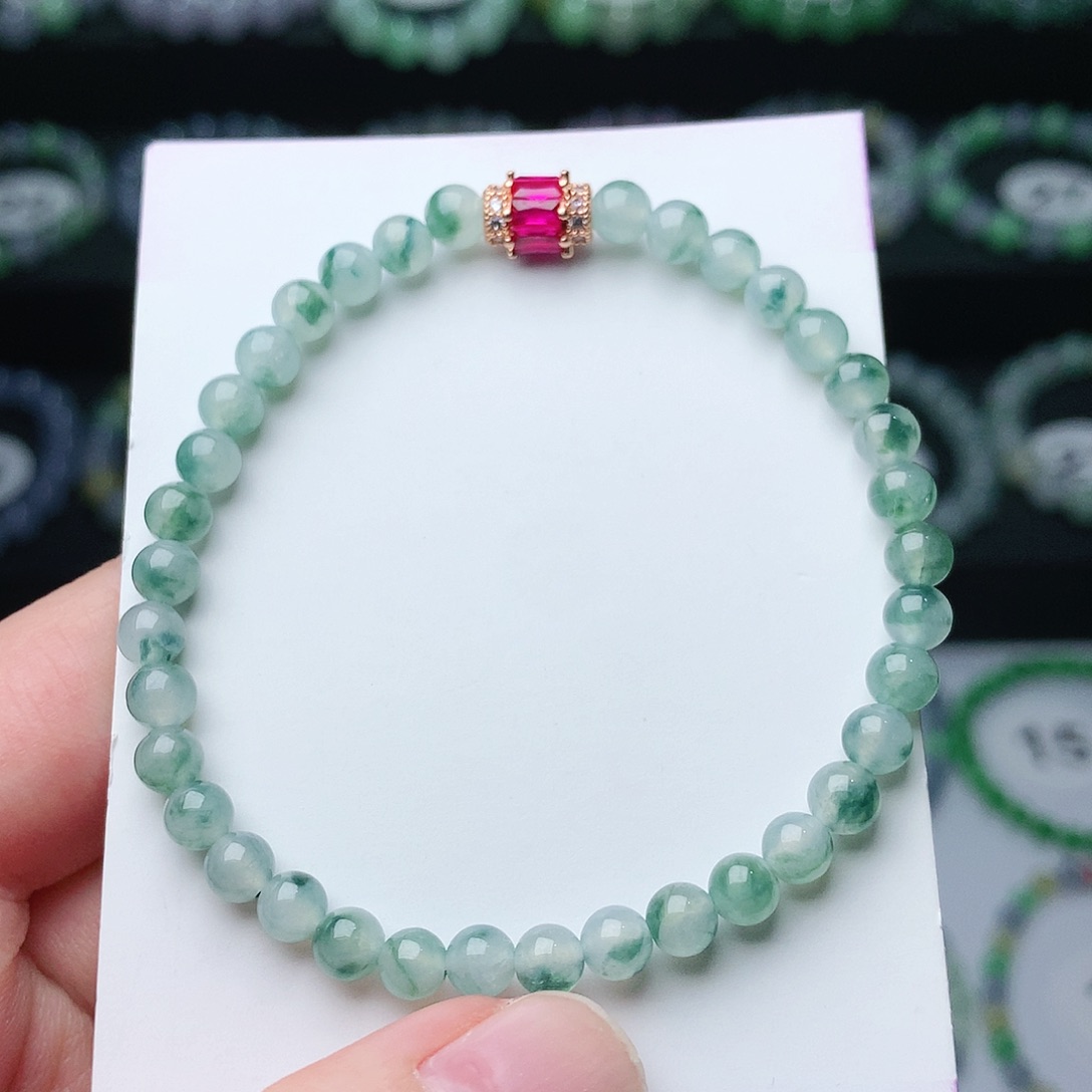 翡翠手链未镶嵌翡翠