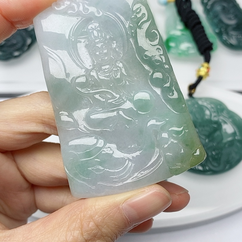 【闪购商品】翡翠颈饰未镶嵌11111111111