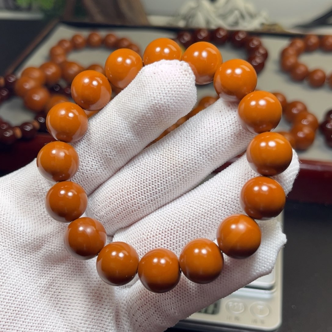 M***。橄榄核吊坠1.34+精品老树铁核 小孔