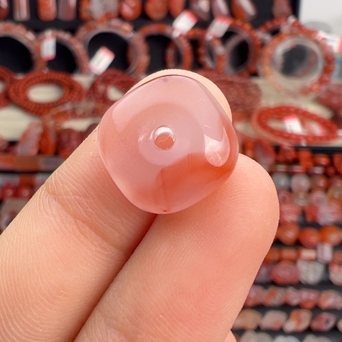 南红玛瑙未镶嵌颈饰方扣