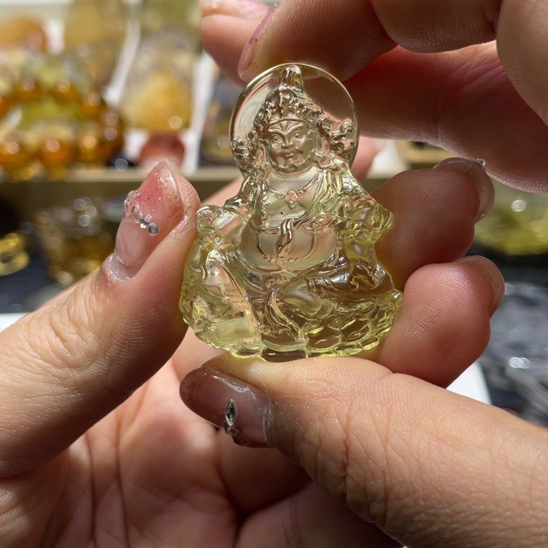 水晶颈饰未镶嵌老****糖定制