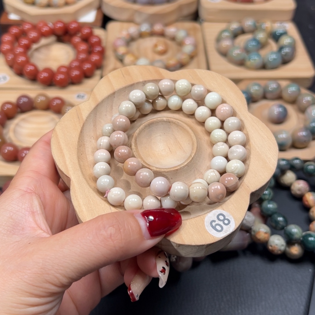 ****S石英质玉未镶嵌手链45