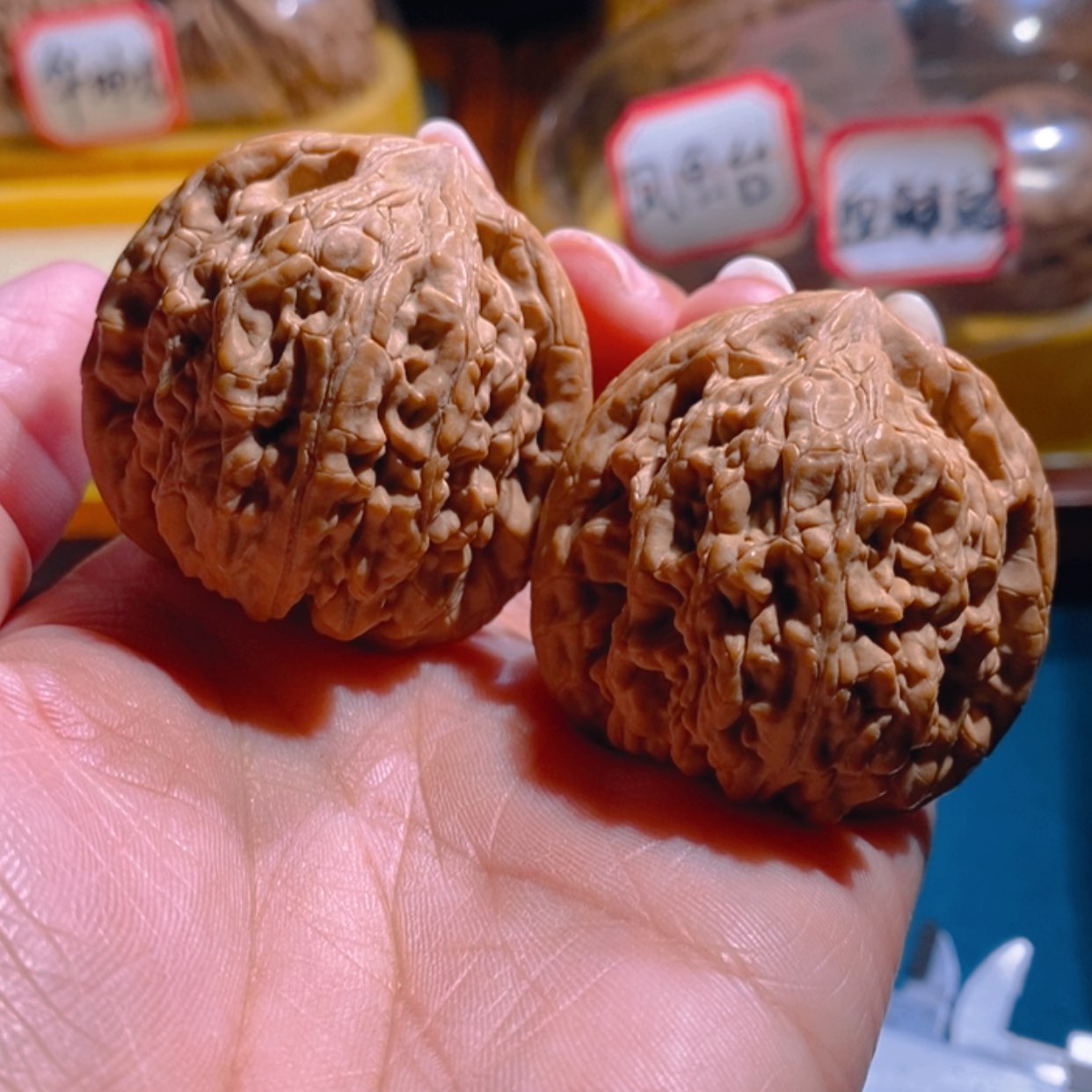 【闪购商品】文玩核桃吊坠钢****工虎头王