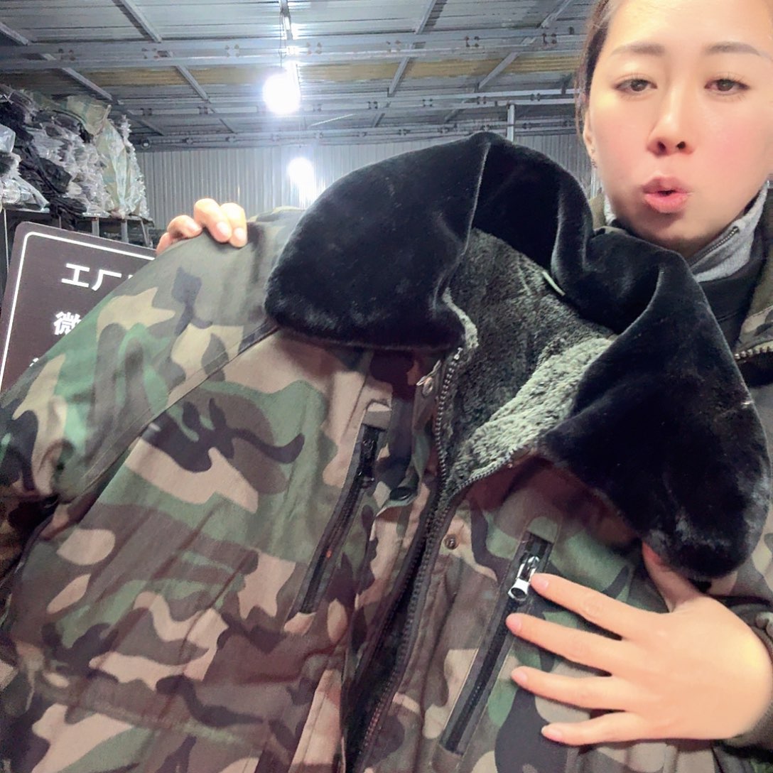 180瑕疵棉袄。406。 