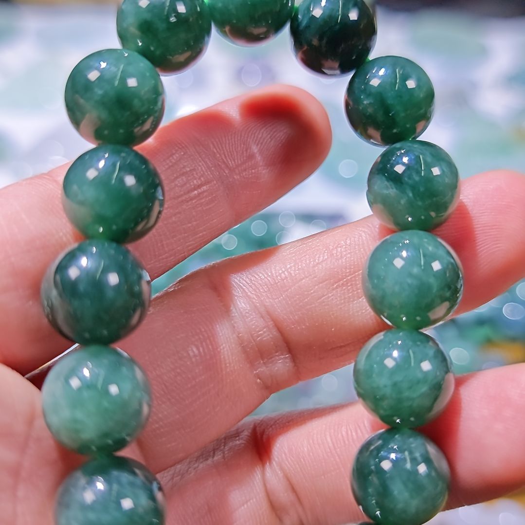 颈饰未镶嵌翡翠一