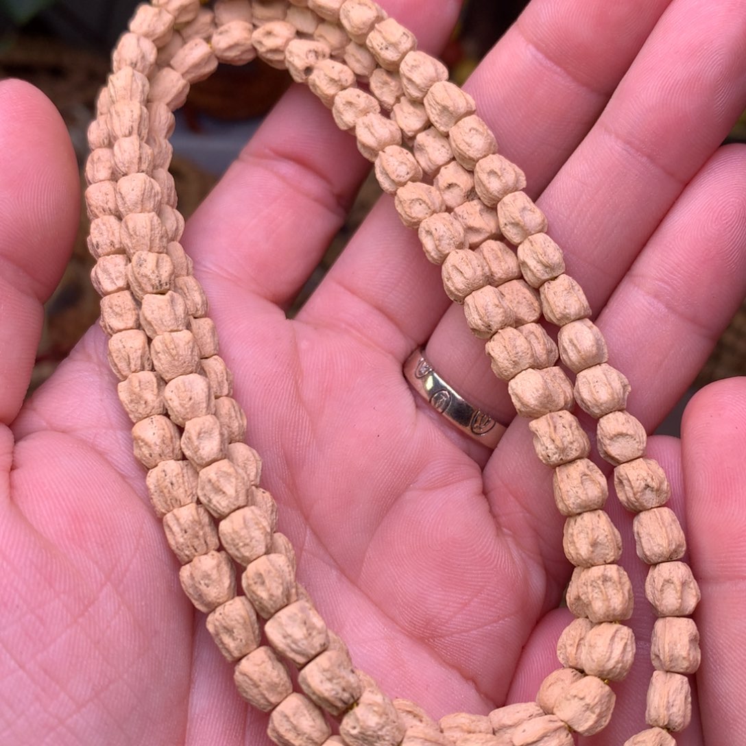 東***吊坠柏香籽/百香籽