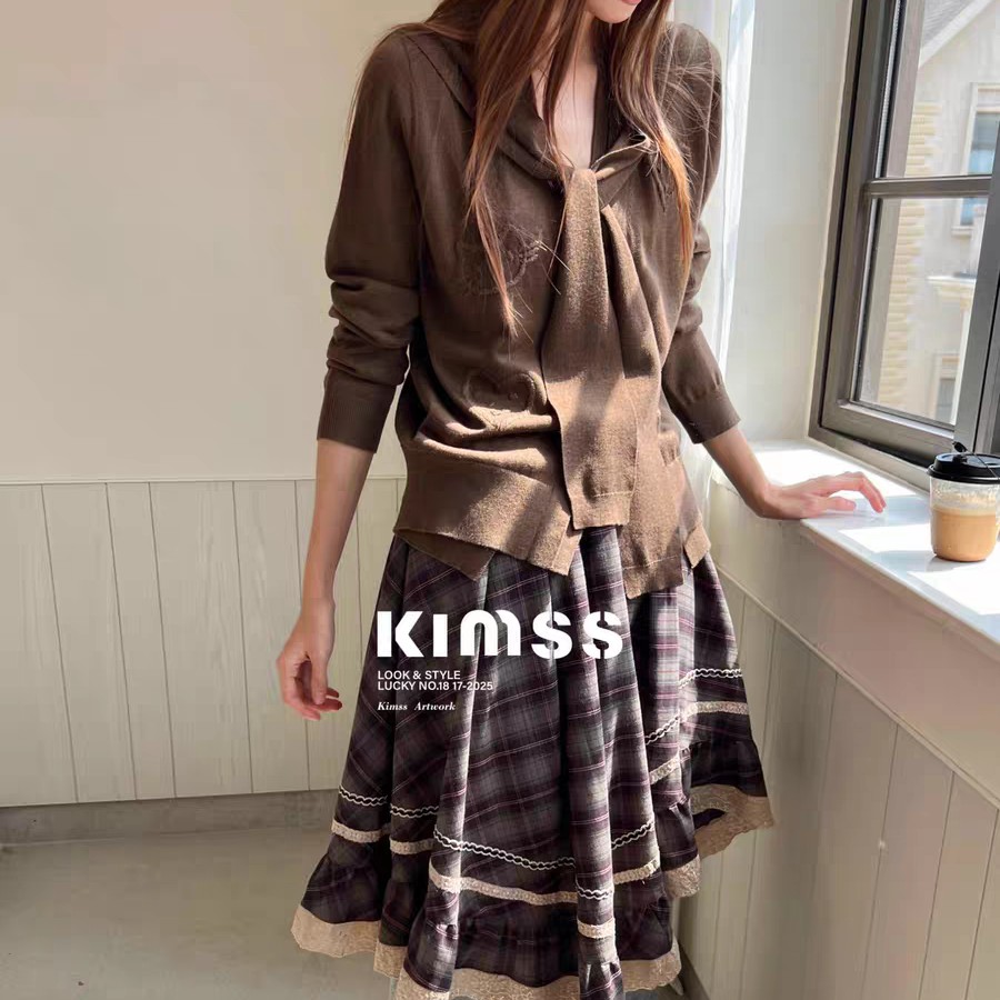 BLX--757（深圳出品）新款设计师款ins风韩版披肩kitty刺绣针织开衫