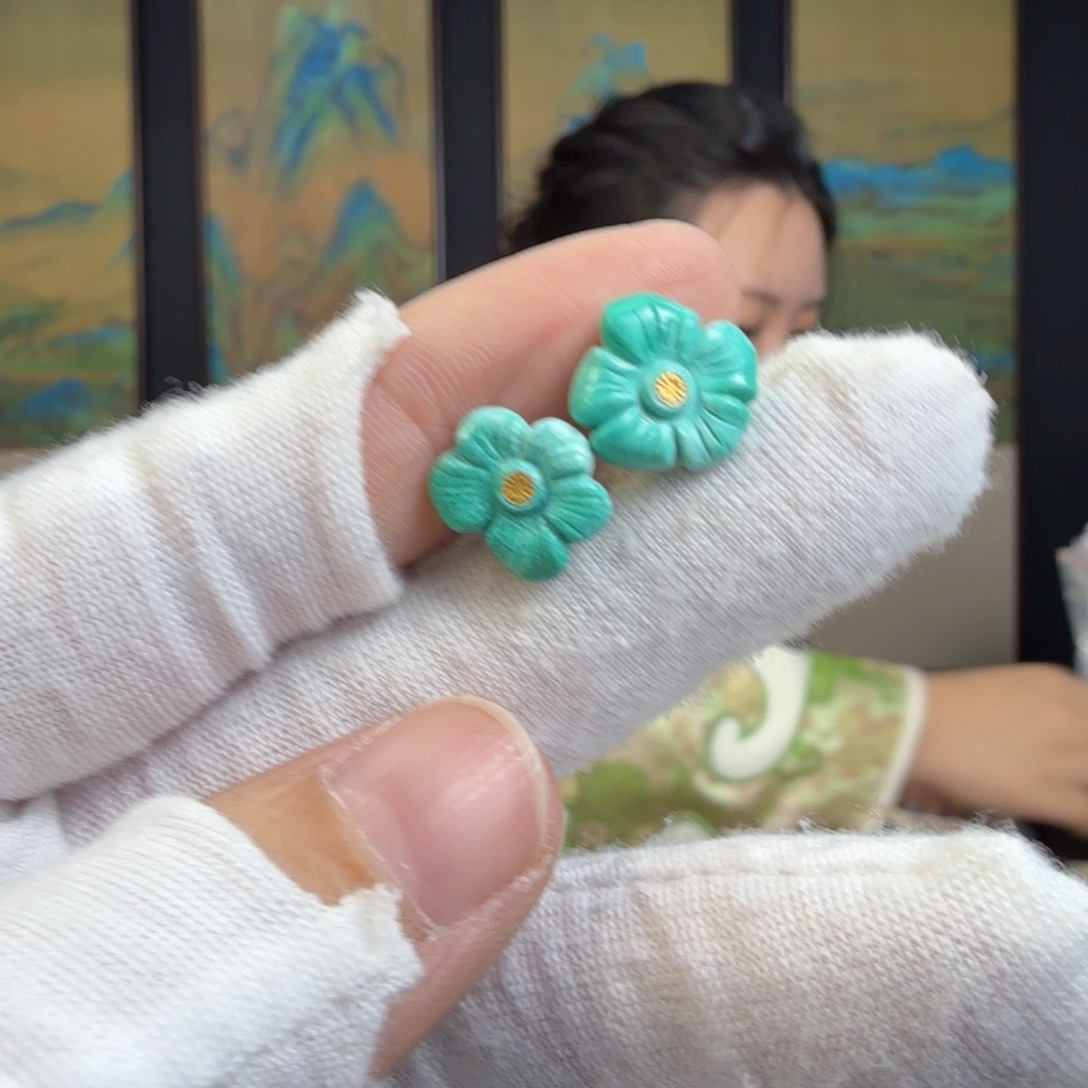绿松石未镶嵌珠宝奇石