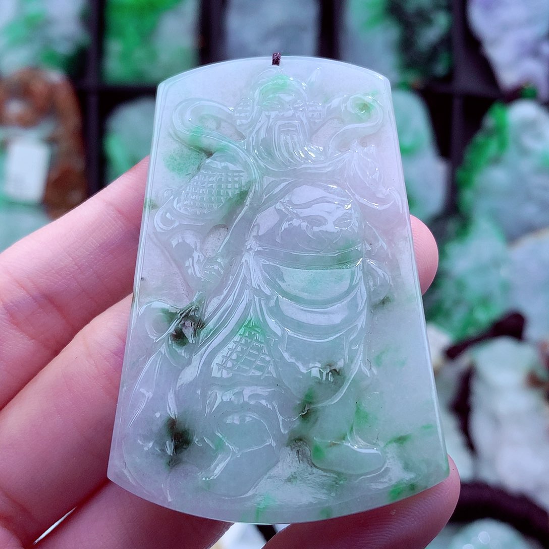 翡翠未镶嵌颈饰挂件