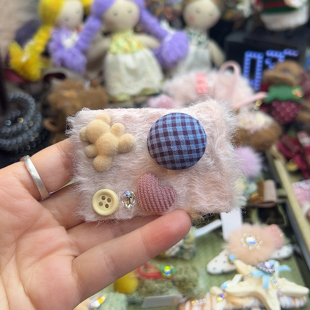 皮质铁合金粉底小熊