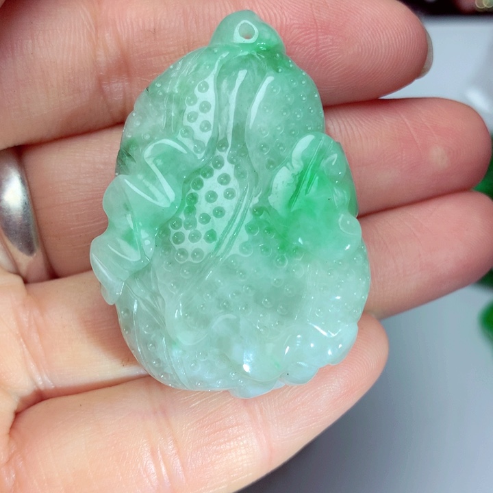 翡翠吊坠(不含链)未镶嵌