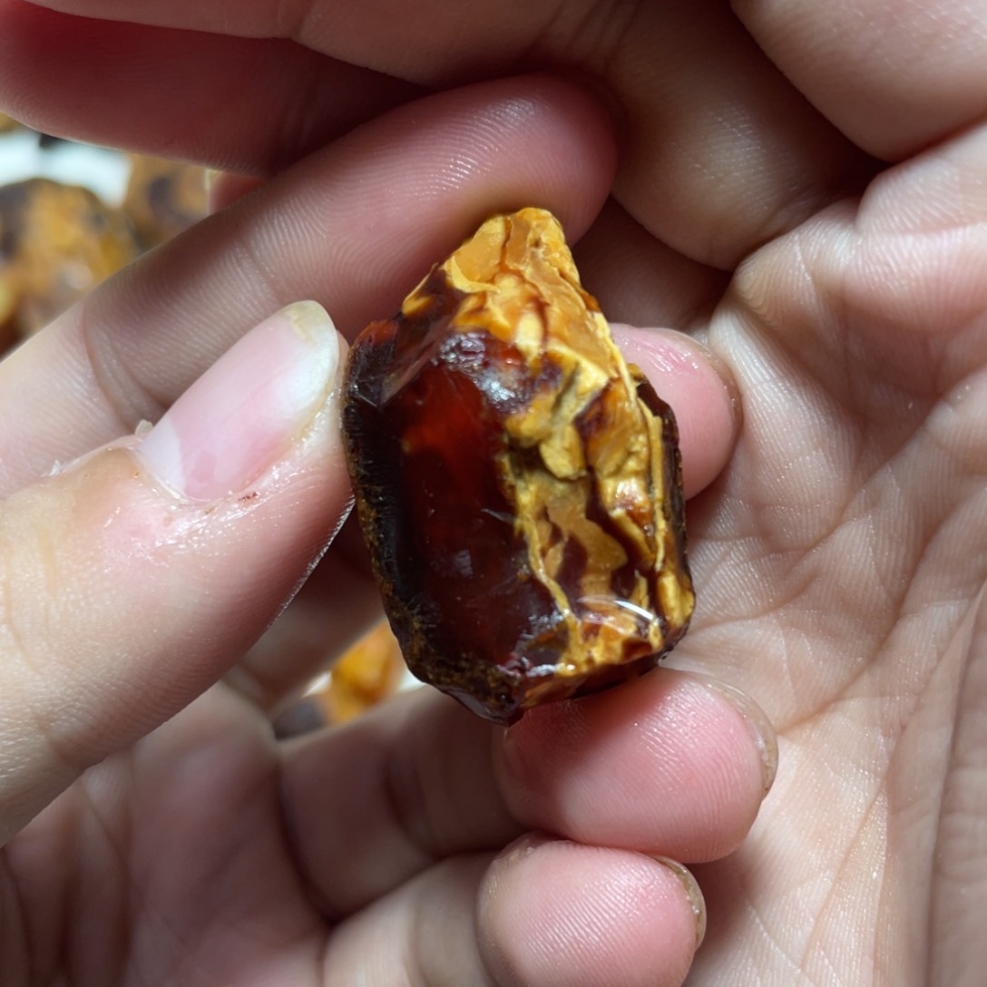 定制琥珀天然原矿