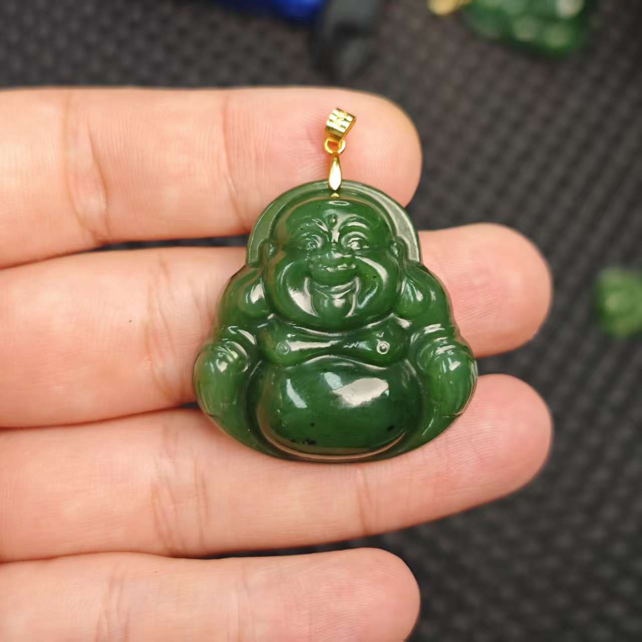 【小付姐】俄料和田玉碧玉菠菜绿大佛一尊 卡35（多样性）赠合金链
