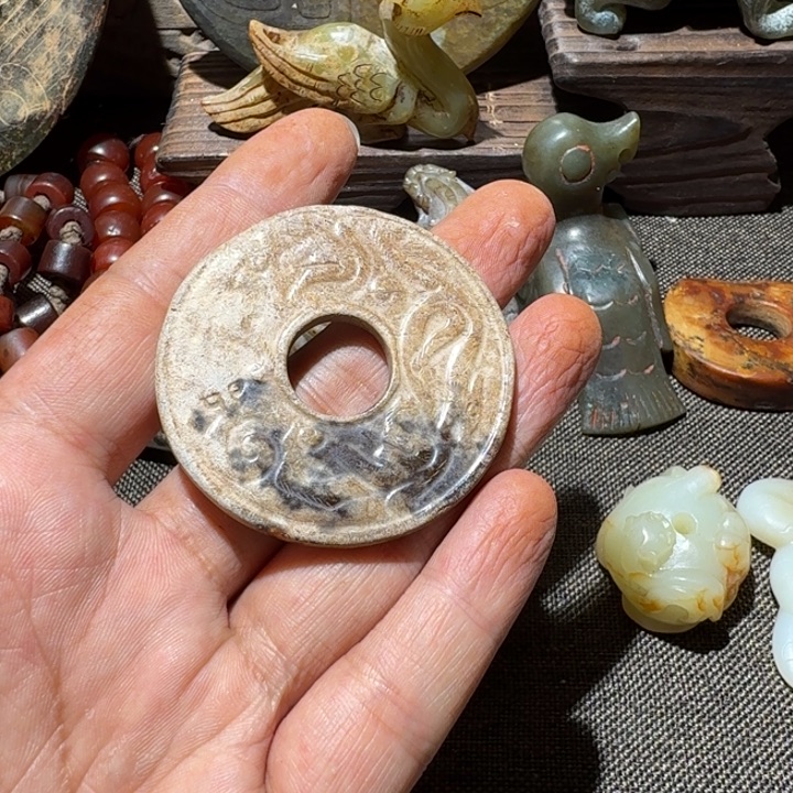 不***茶和田玉未镶嵌车挂