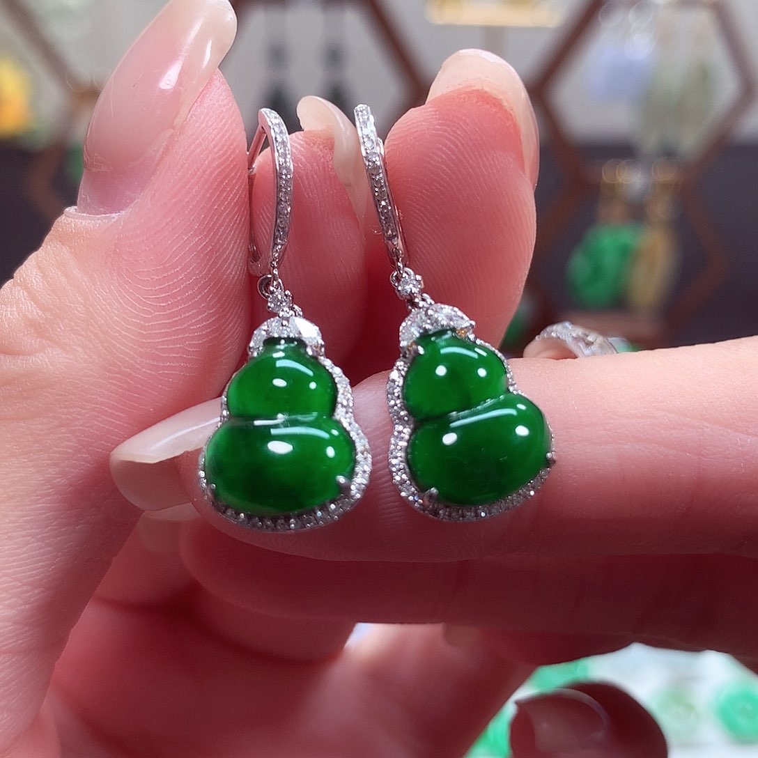 翡翠耳饰18K金镶嵌天然翡翠