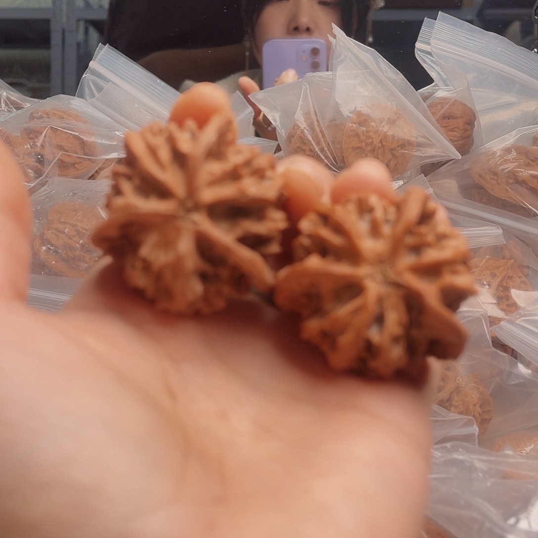 吊坠文玩核桃憨**朋41三棱管一块两