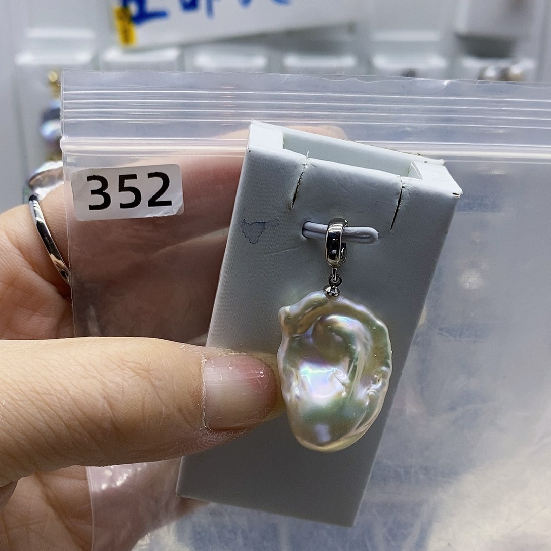 颈饰合金淡水珍珠