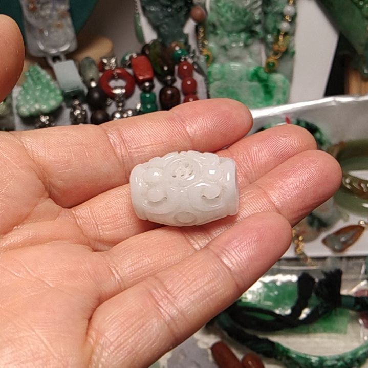 翡翠吊坠(赠链)足银镀金镶嵌