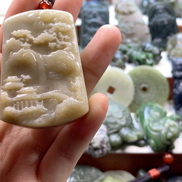 和田玉颈饰未镶嵌