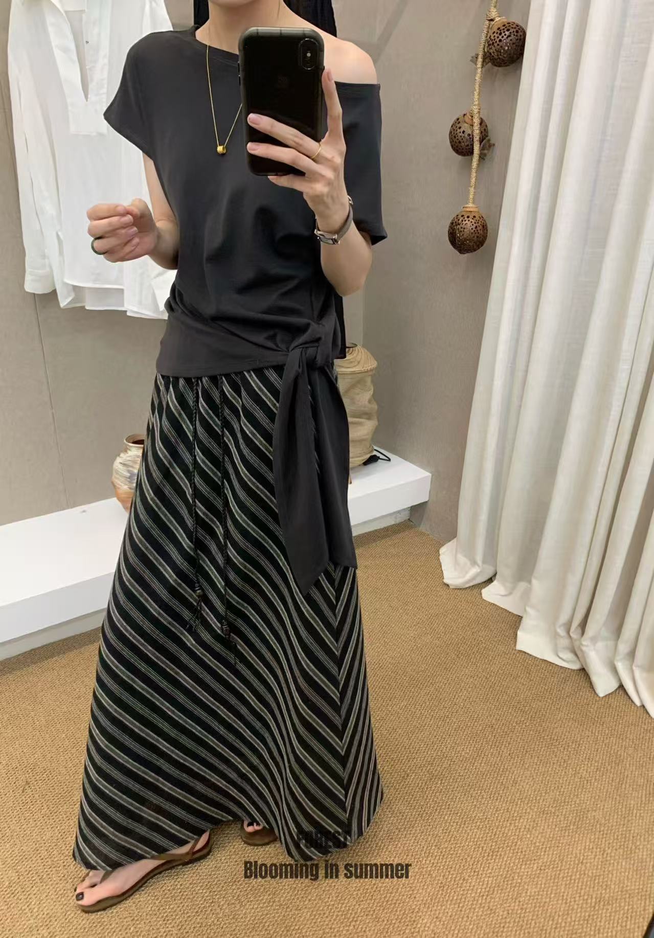 米古古FO 87266#新 韩系条纹大裙摆半身裙  （裙长92）