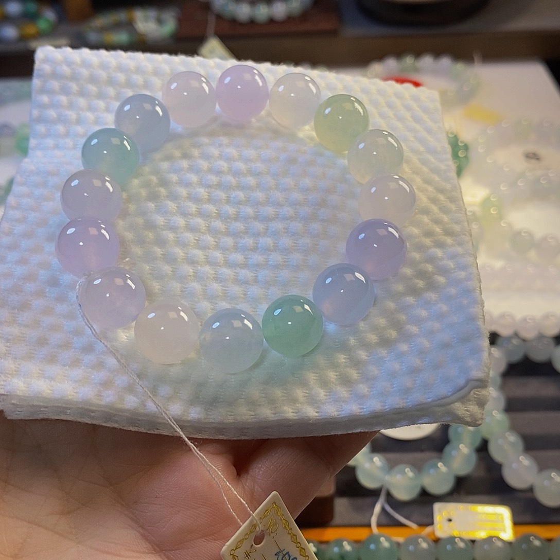 定制翡翠未镶嵌翡翠.