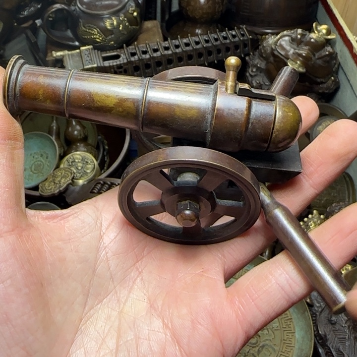 铜器把玩摆件链接