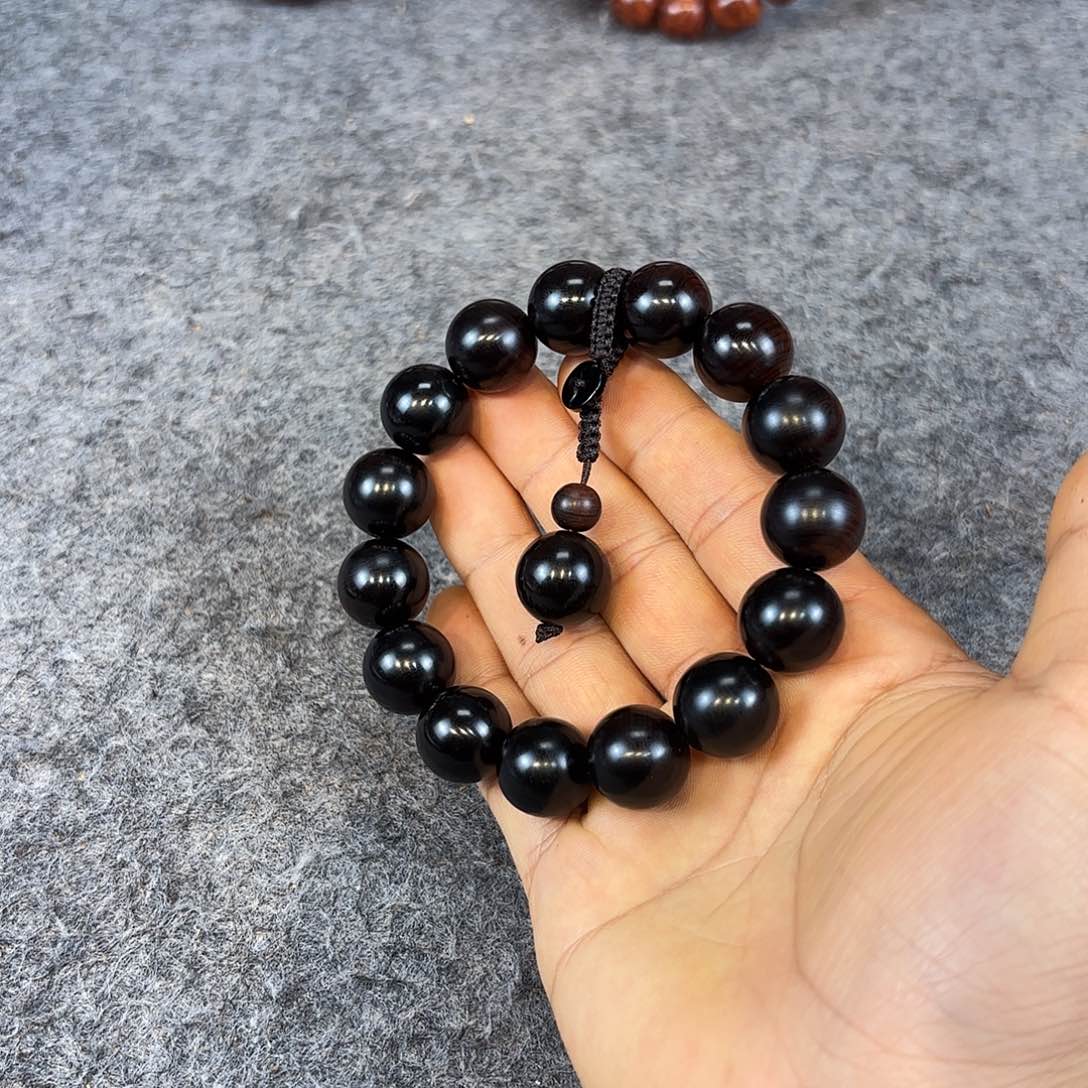 柏木（崖柏）1.5五灵脂 特档 绿色结油