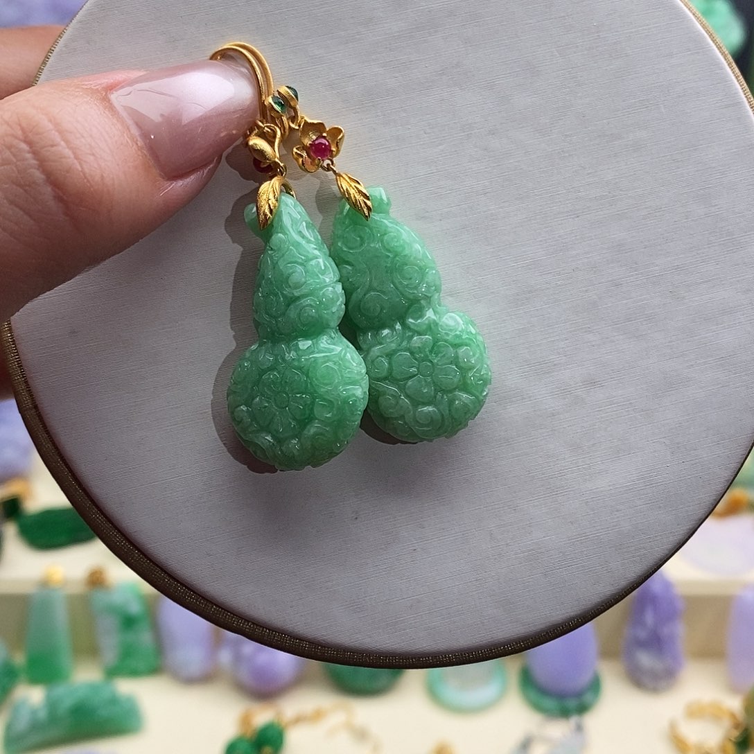 翡翠未镶嵌耳饰耳饰