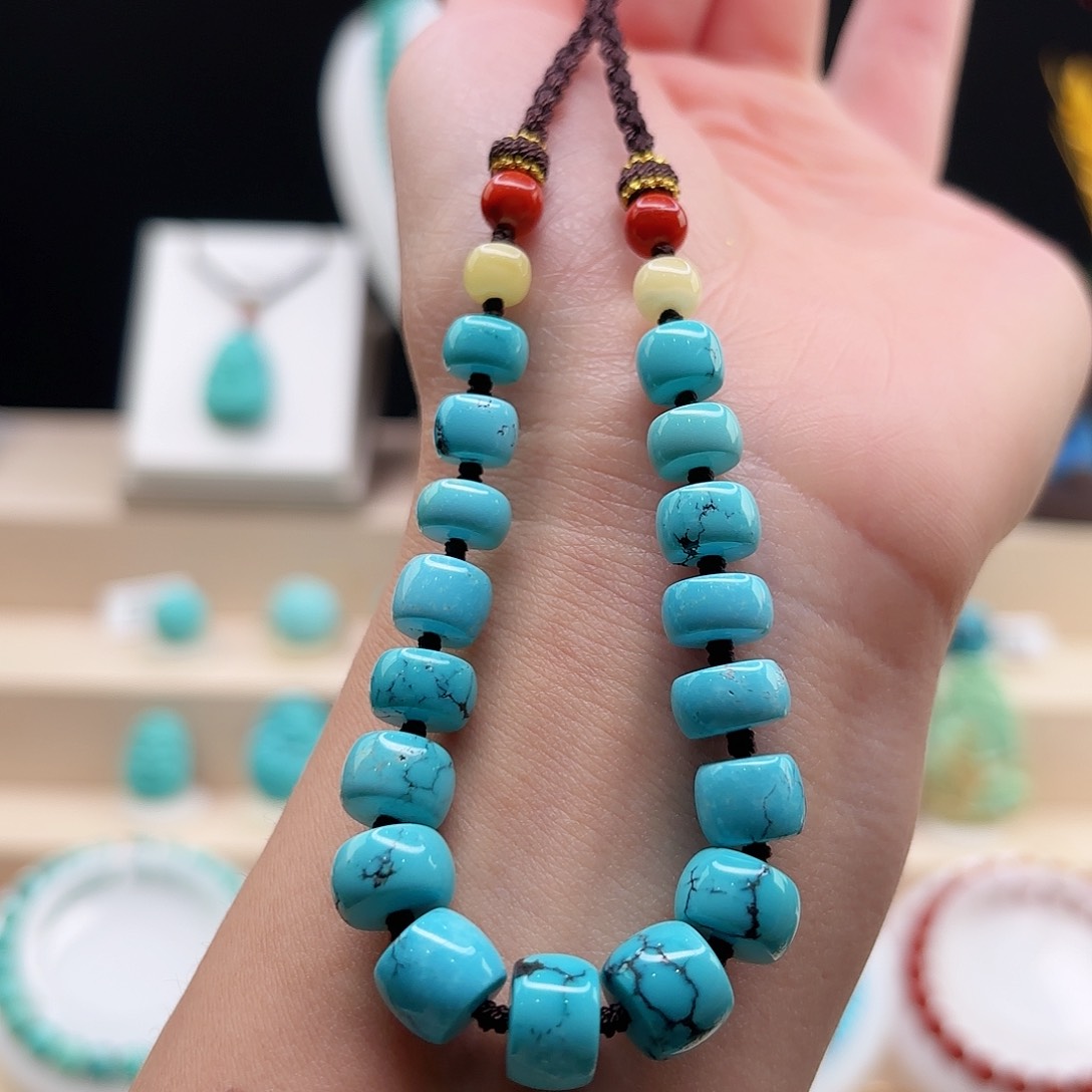 绿松石配饰未镶嵌