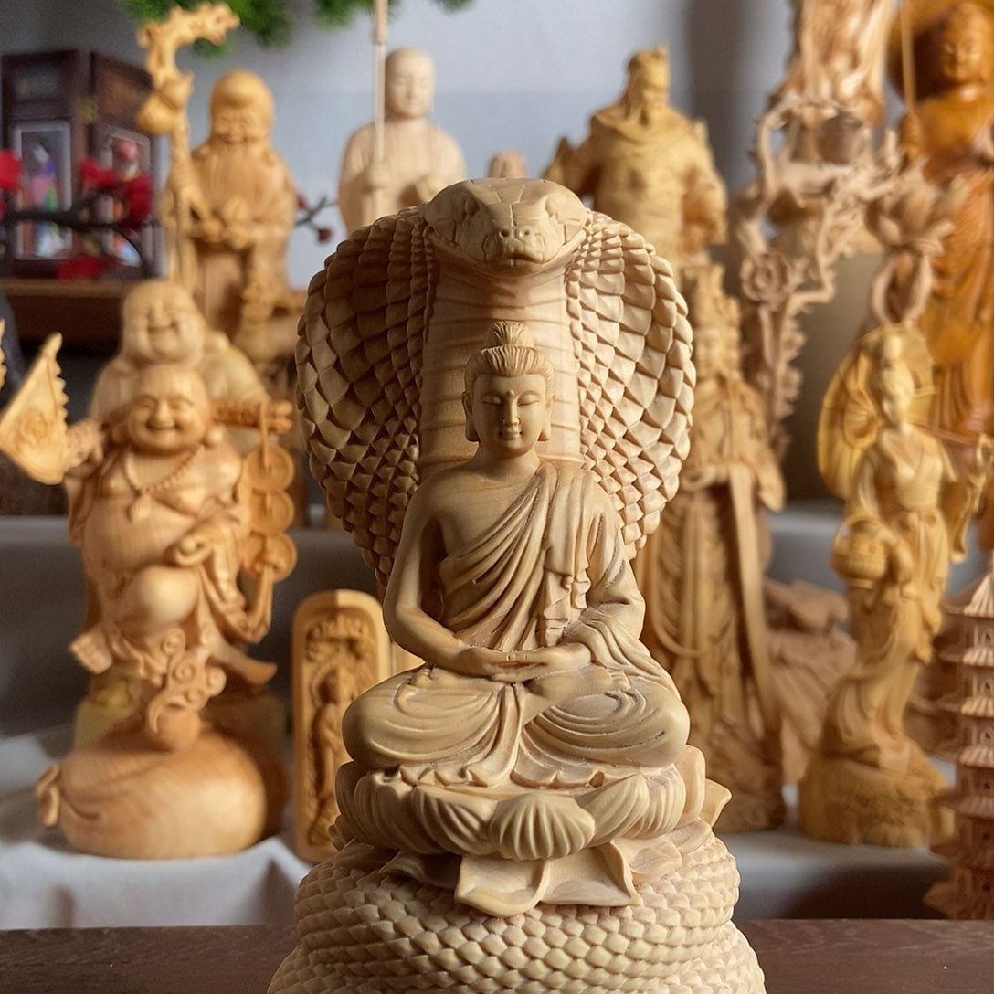 木风小叶黄杨木雕蛇佛